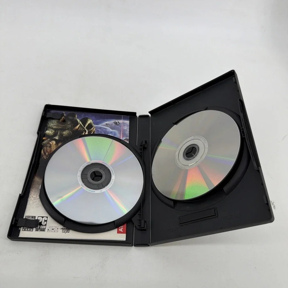 Unreal Tournament 2004 DVD Edition Two Disc Set (PC, 2004)